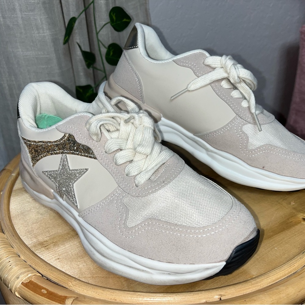 New Vintage Havana Women's Tan Trainers